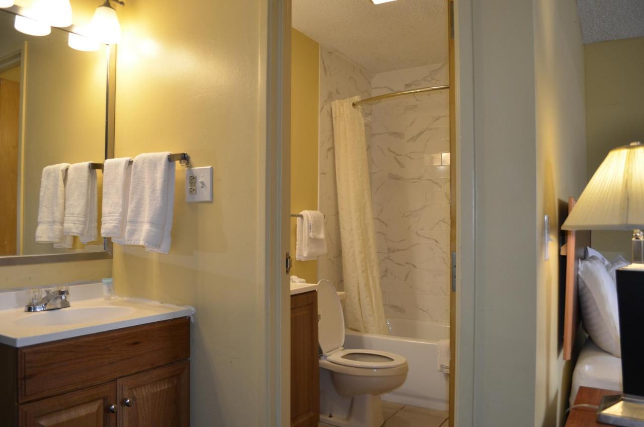Budget Inn Williamsville Bagian luar foto