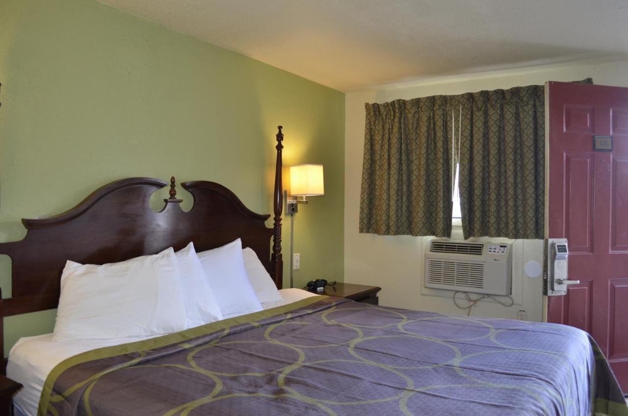 Budget Inn Williamsville Bagian luar foto