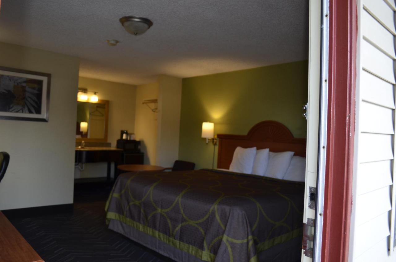 Budget Inn Williamsville Bagian luar foto