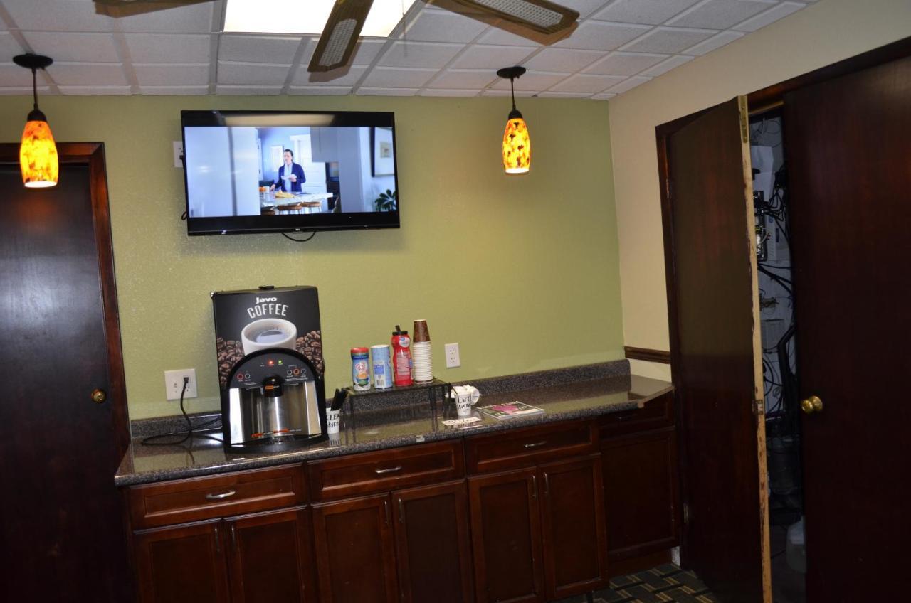 Budget Inn Williamsville Bagian luar foto