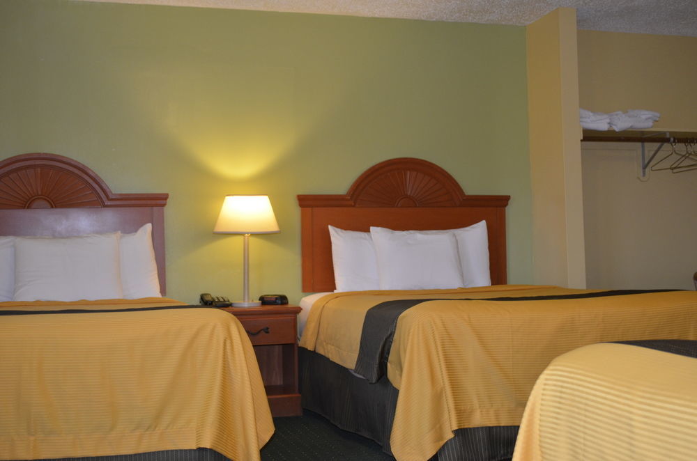 Budget Inn Williamsville Bagian luar foto
