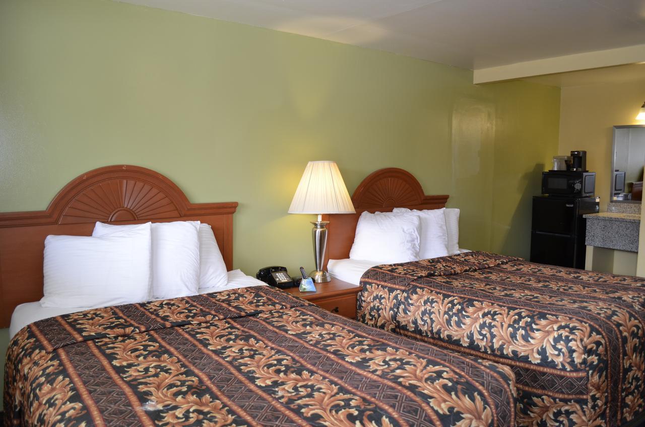 Budget Inn Williamsville Bagian luar foto