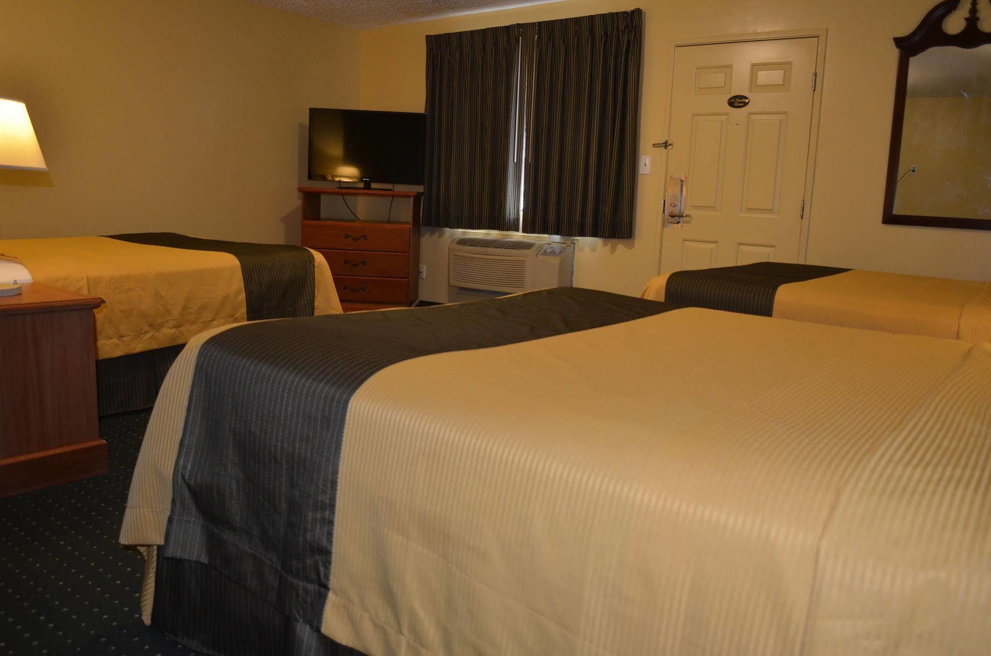 Budget Inn Williamsville Bagian luar foto