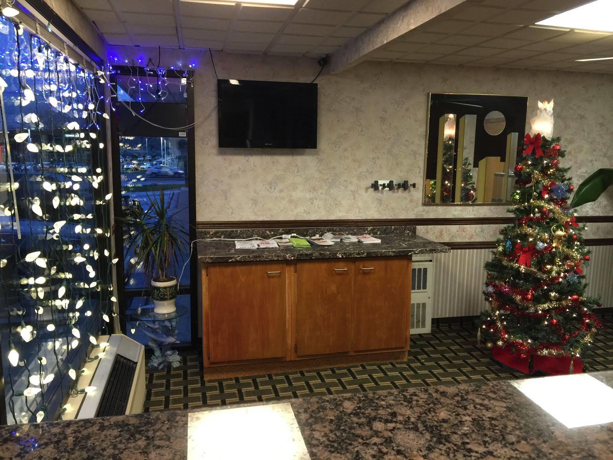 Budget Inn Williamsville Bagian luar foto